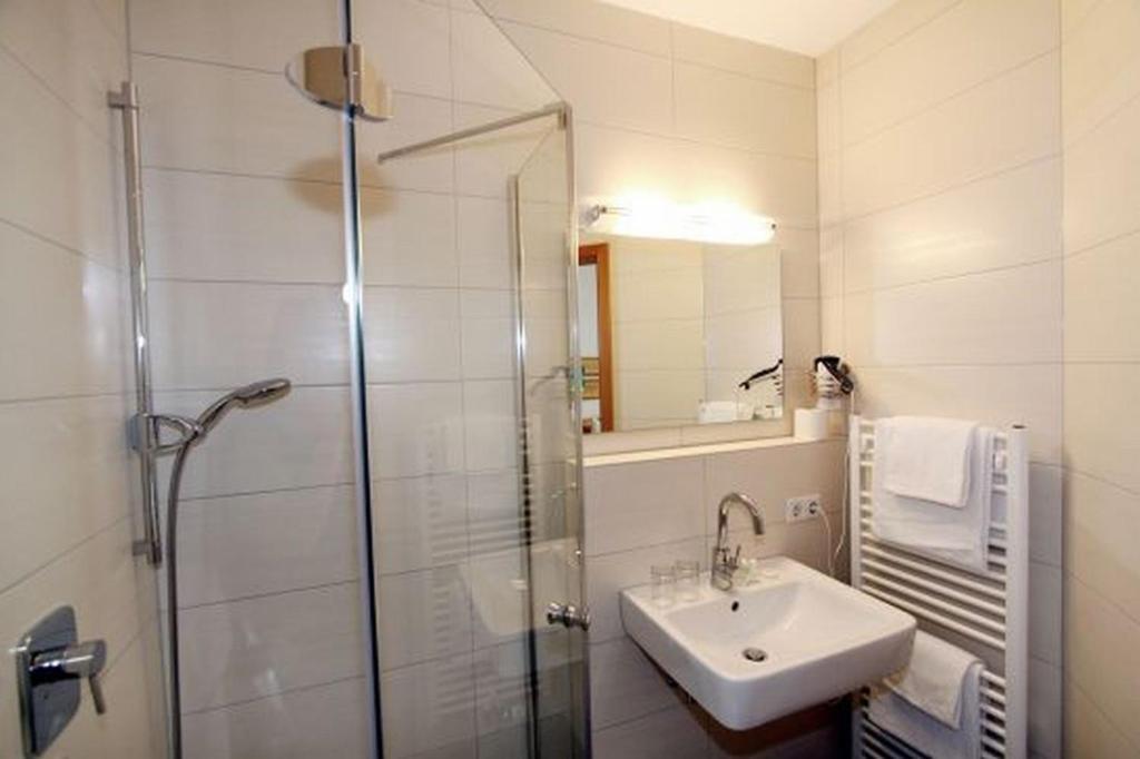 Karpfenhotel & Herrenhaus Im Gasthaus Sindel-Buckel Feuchtwangen Δωμάτιο φωτογραφία